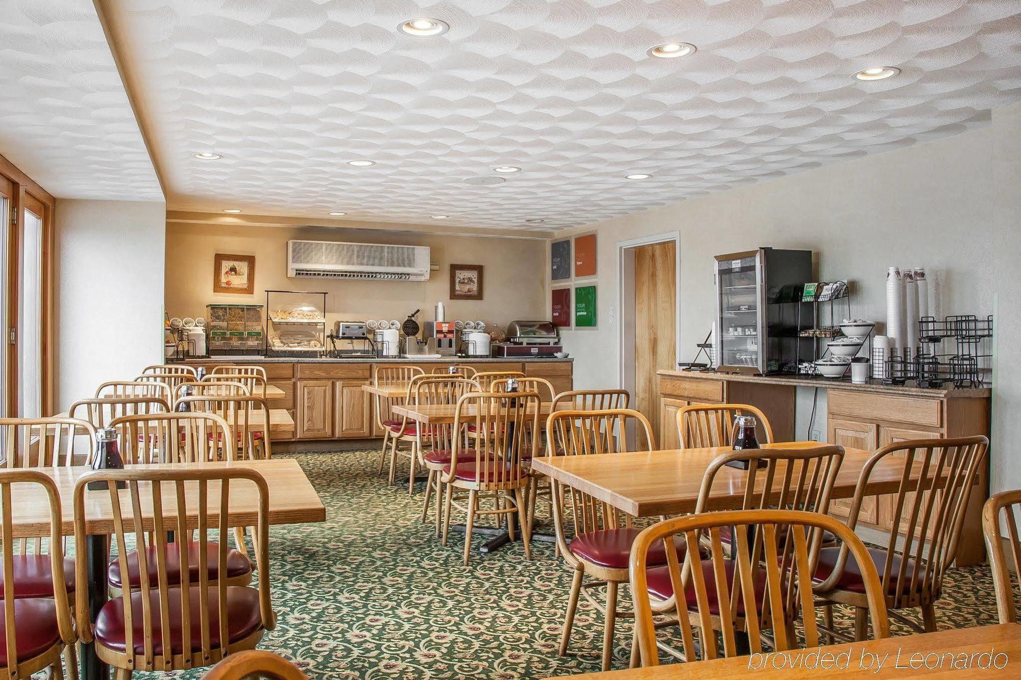Comfort Inn At Newport Beach Мидлтаун Экстерьер фото