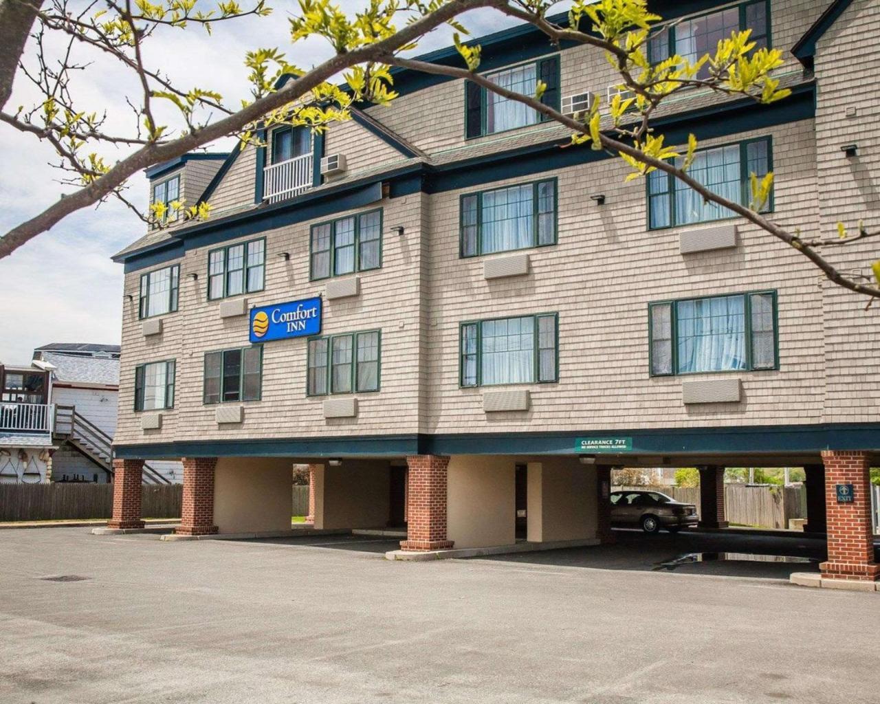 Comfort Inn At Newport Beach Мидлтаун Экстерьер фото